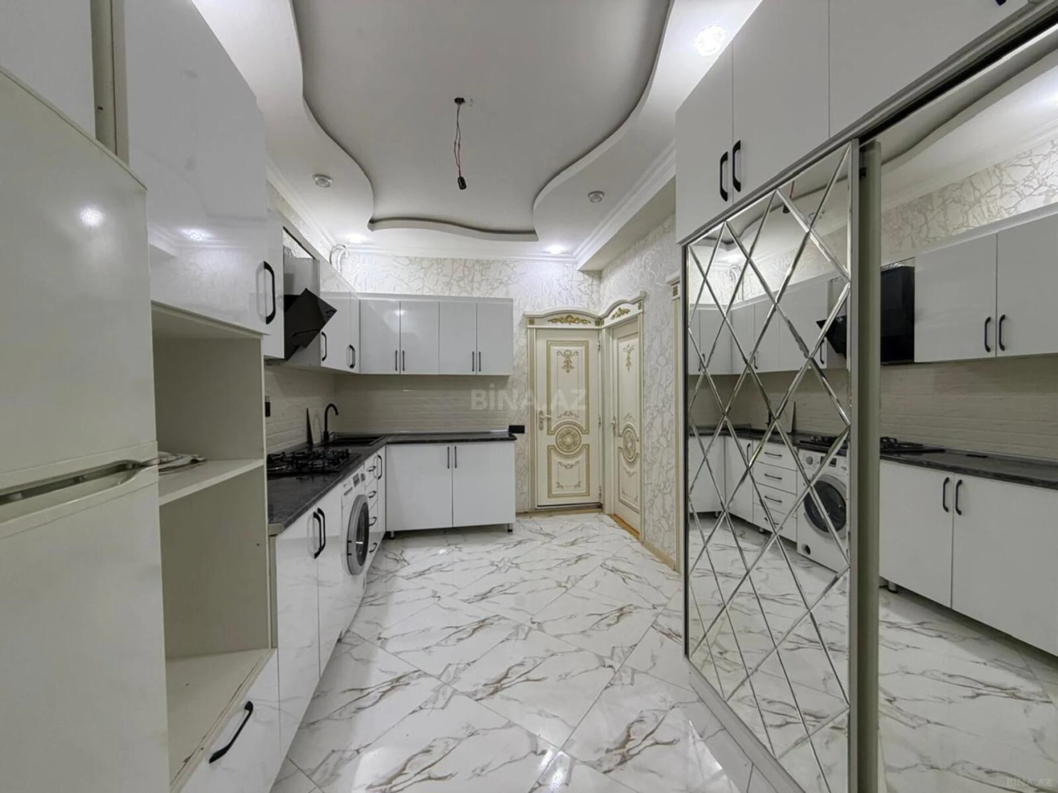 Kirayə verilir 2 otaqlı mənzil 62 m²