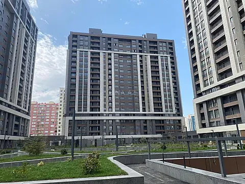 Satılır 2 otaqlı mənzil 69 m²