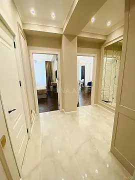 Kirayə verilir 2 otaqlı mənzil 75 m²