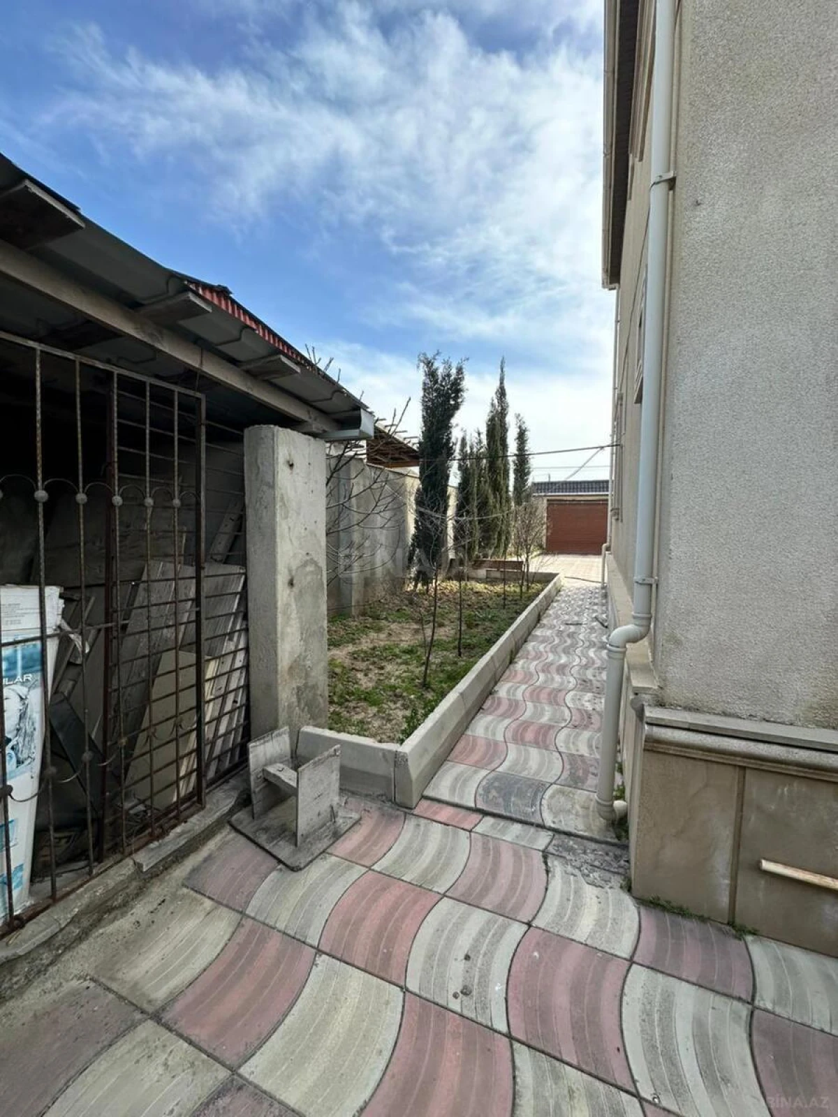 Satılır 5 otaqlı həyət evi 161.2 m²