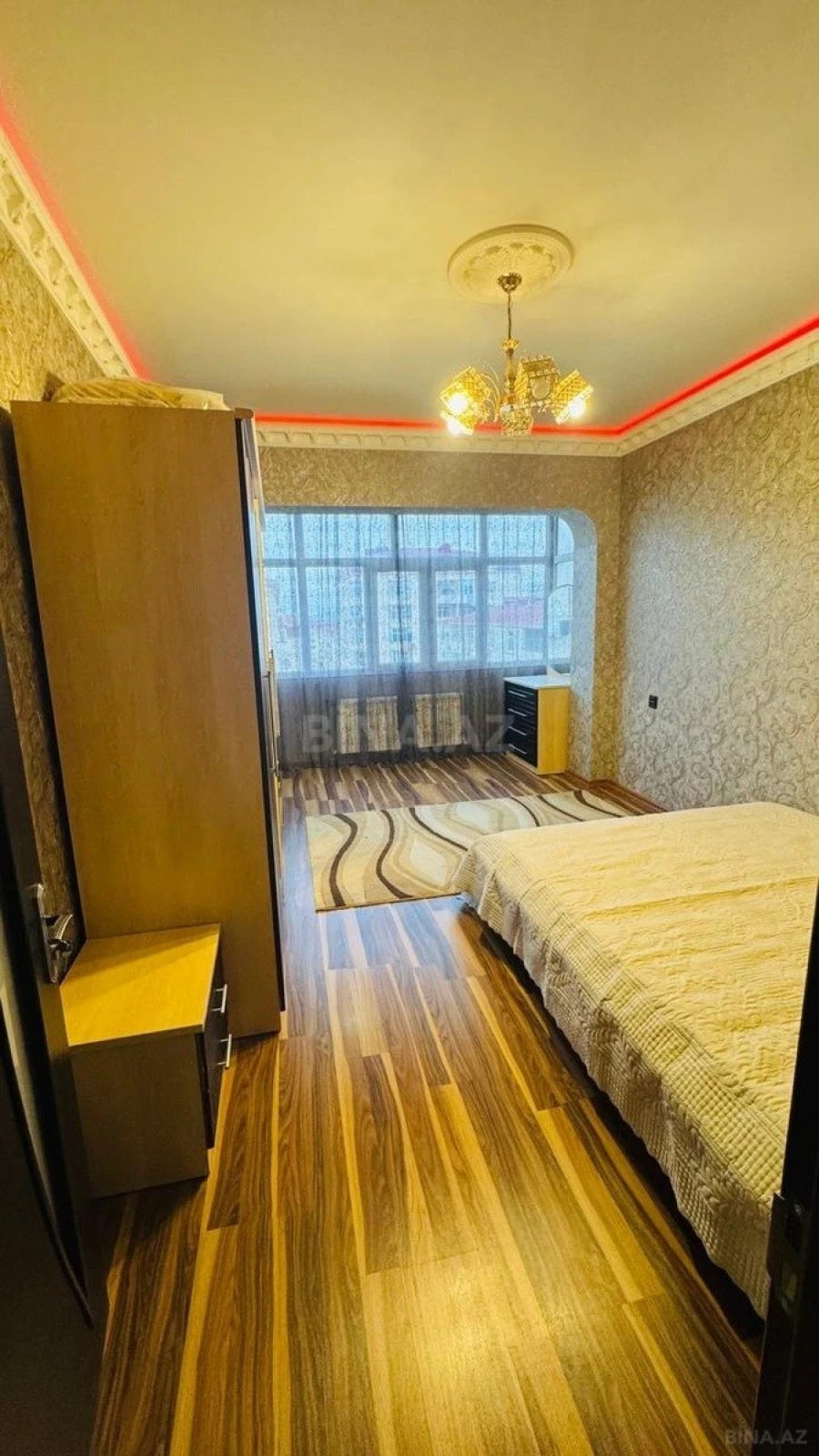 Kirayə verilir 2 otaqlı mənzil 75 m²