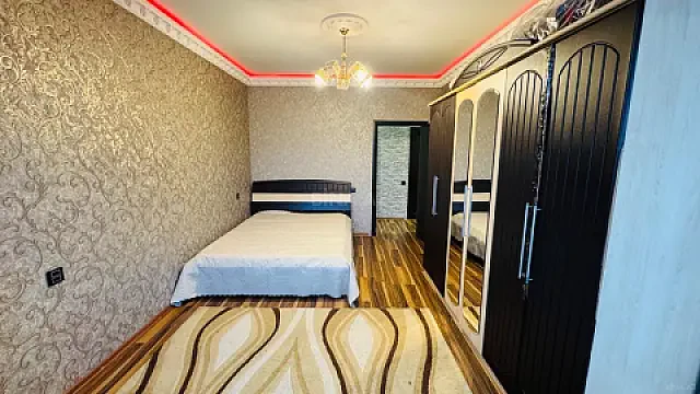 Kirayə verilir 2 otaqlı mənzil 75 m²