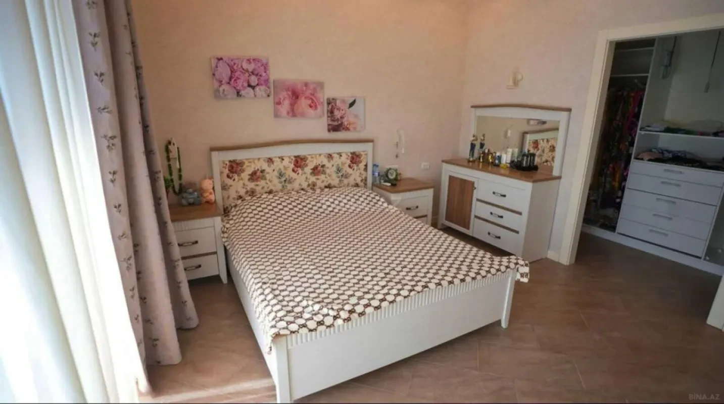 Kirayə verilir 6 otaqlı həyət evi 440 m²