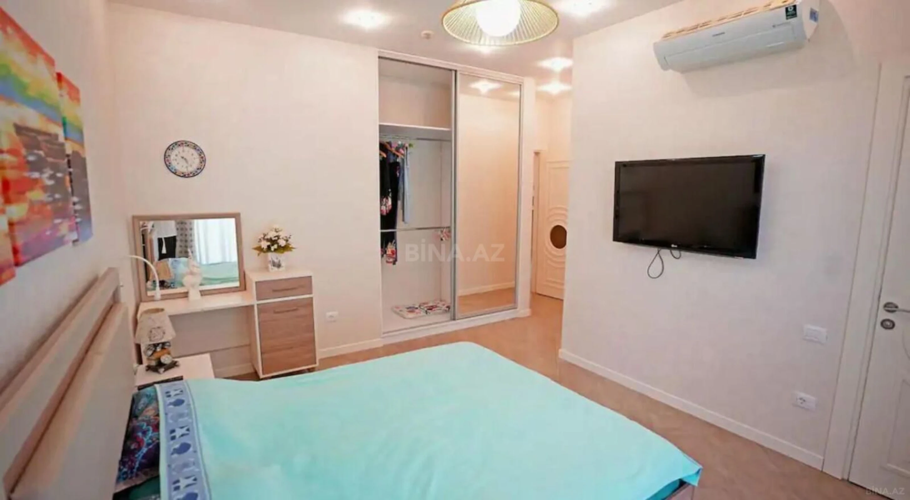 Kirayə verilir 6 otaqlı həyət evi 440 m²