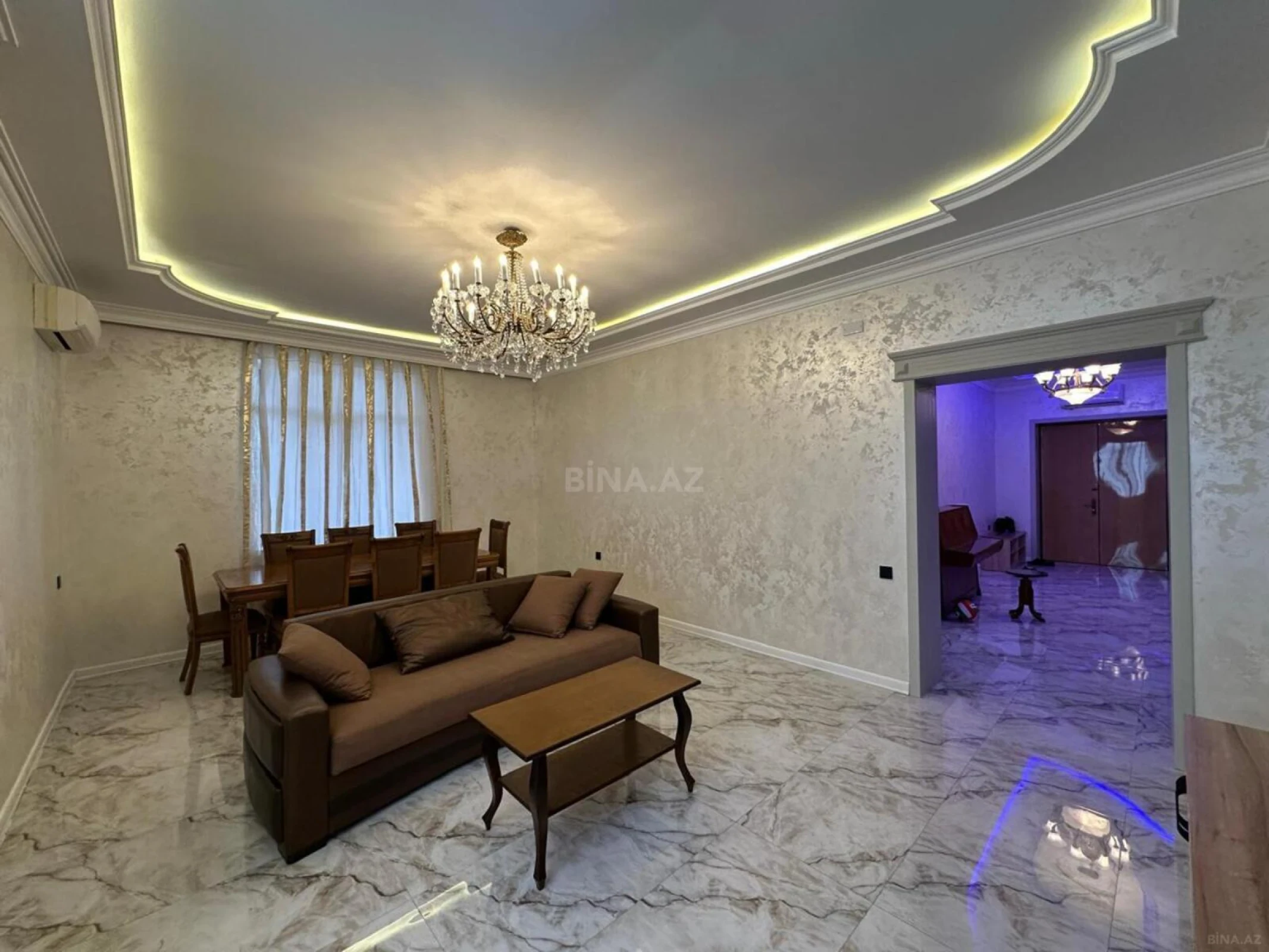Kirayə verilir 6 otaqlı həyət evi 440 m²