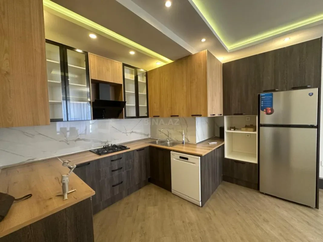 Satılır 3 otaqlı mənzil 95 m²