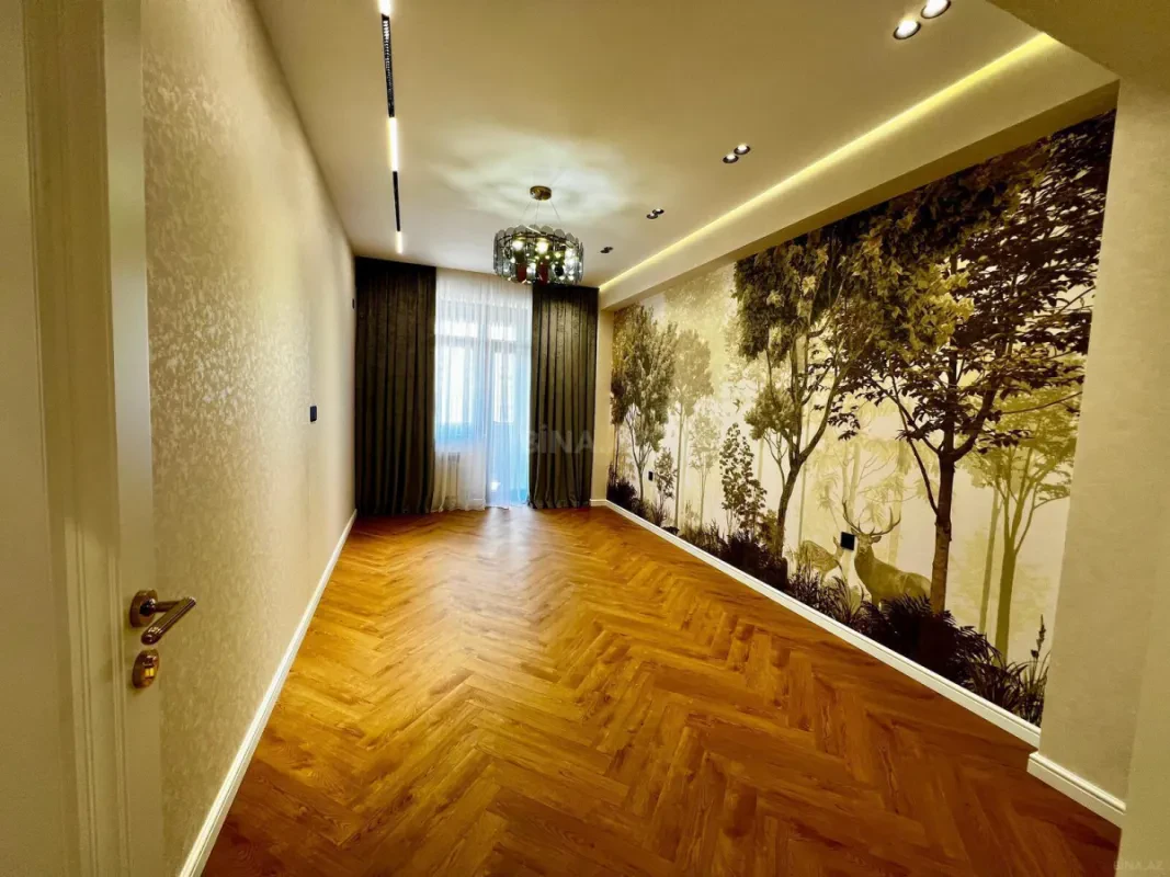 Satılır 3 otaqlı mənzil 146 m²