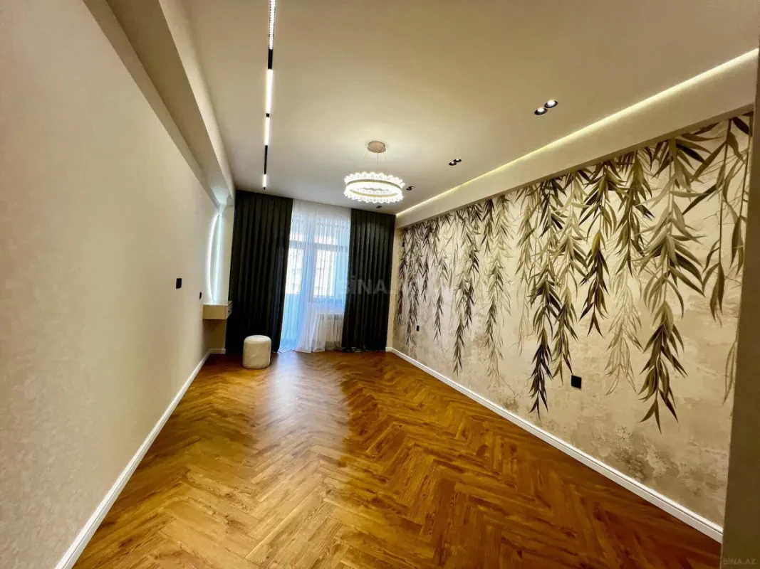 Satılır 3 otaqlı mənzil 146 m²