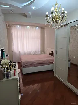 Satılır 3 otaqlı mənzil 150 m²