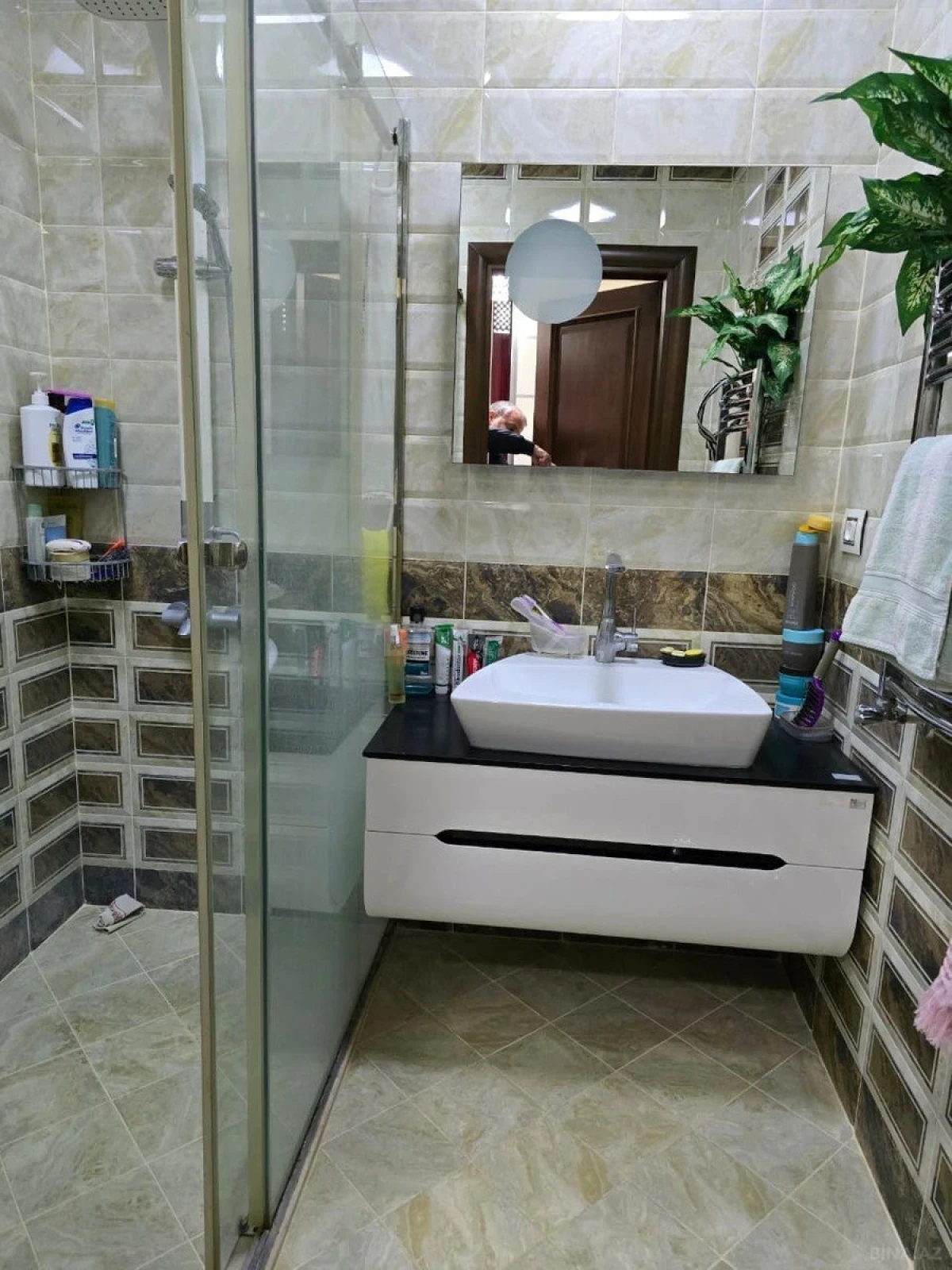 Satılır 3 otaqlı mənzil 150 m²