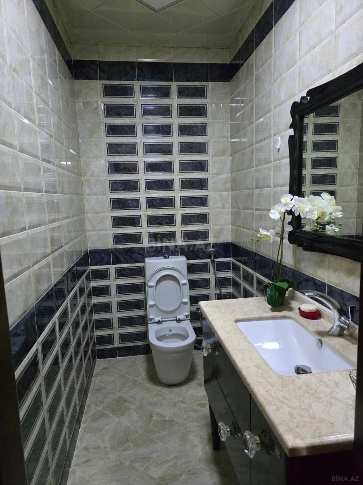 Satılır 3 otaqlı mənzil 150 m²