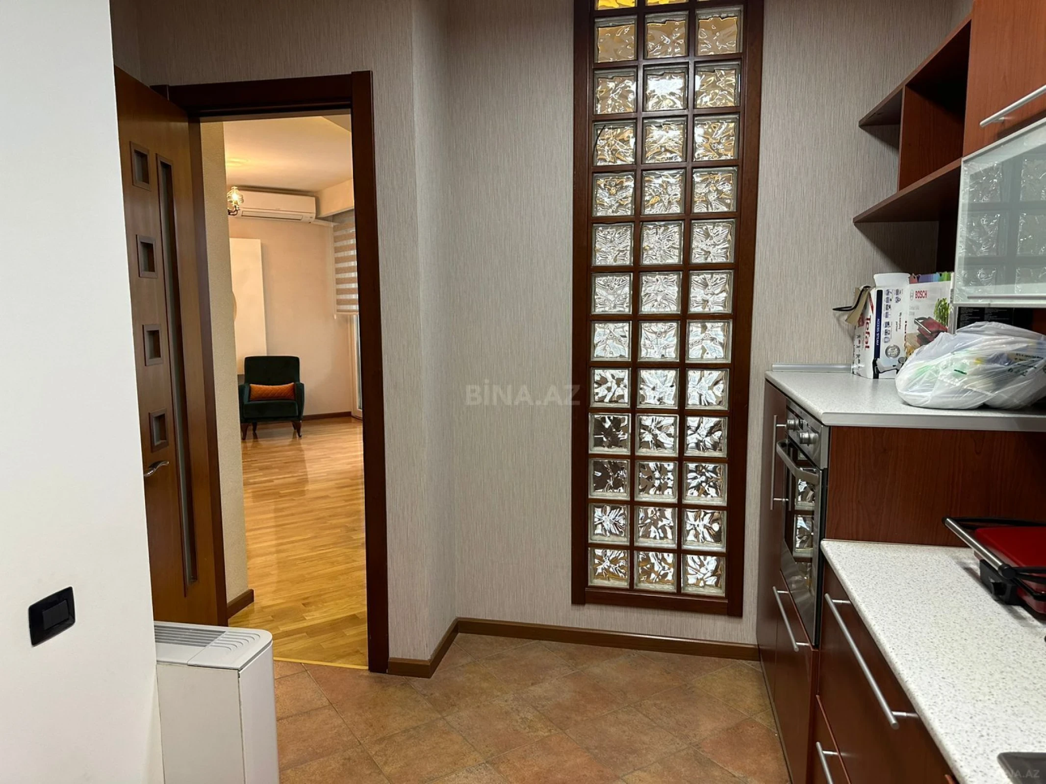 Satılır 4 otaqlı mənzil 200 m²
