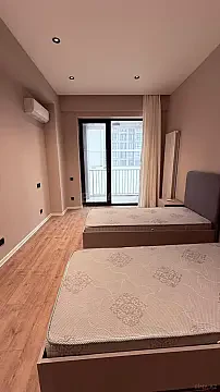 Satılır 3 otaqlı mənzil 147 m²