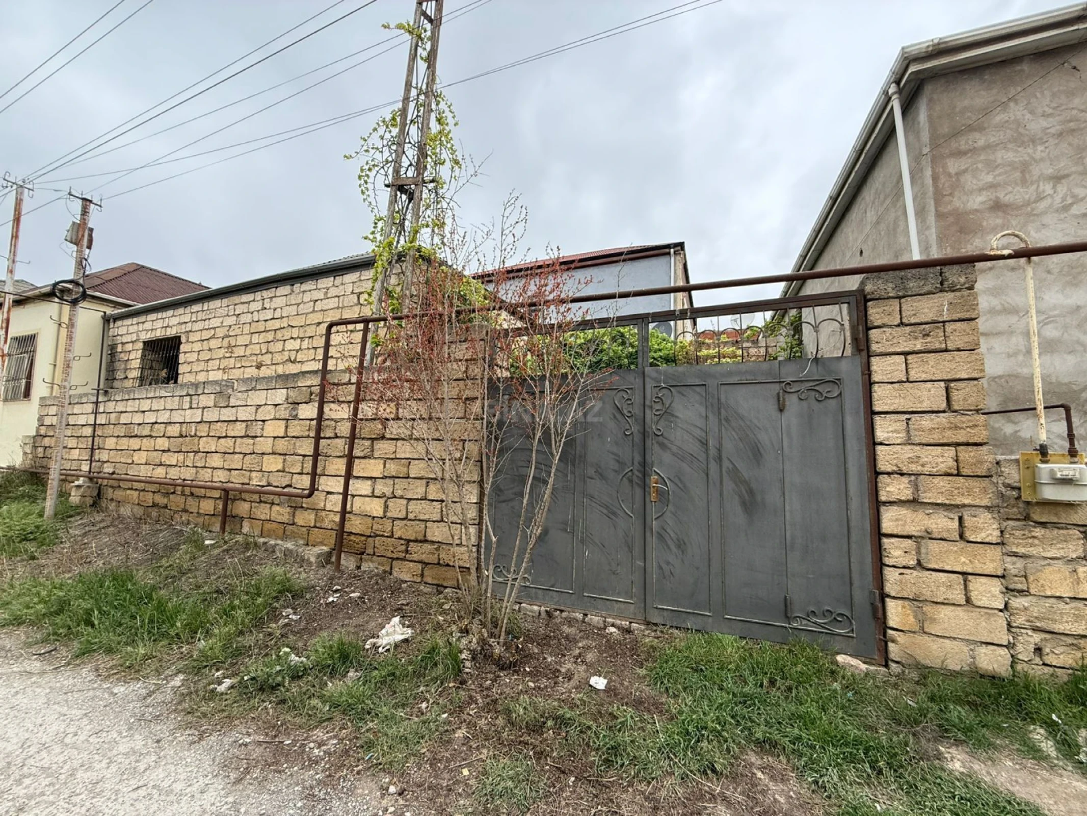 Satılır 3 otaqlı həyət evi 100 m²