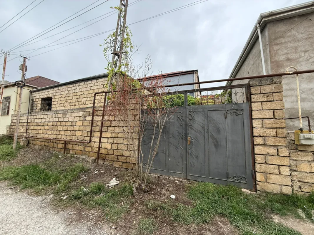 Satılır 3 otaqlı həyət evi 100 m²