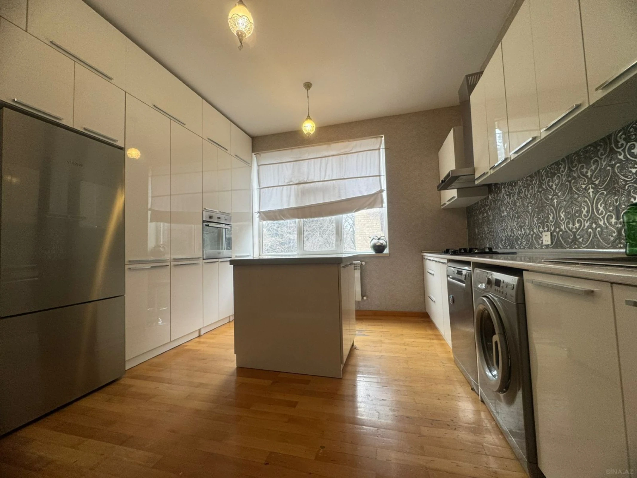 Kirayə verilir 3 otaqlı mənzil 100 m²