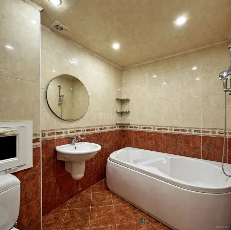 Kirayə verilir 3 otaqlı mənzil 135 m²