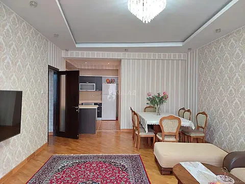 Kirayə verilir 3 otaqlı mənzil 130 m²