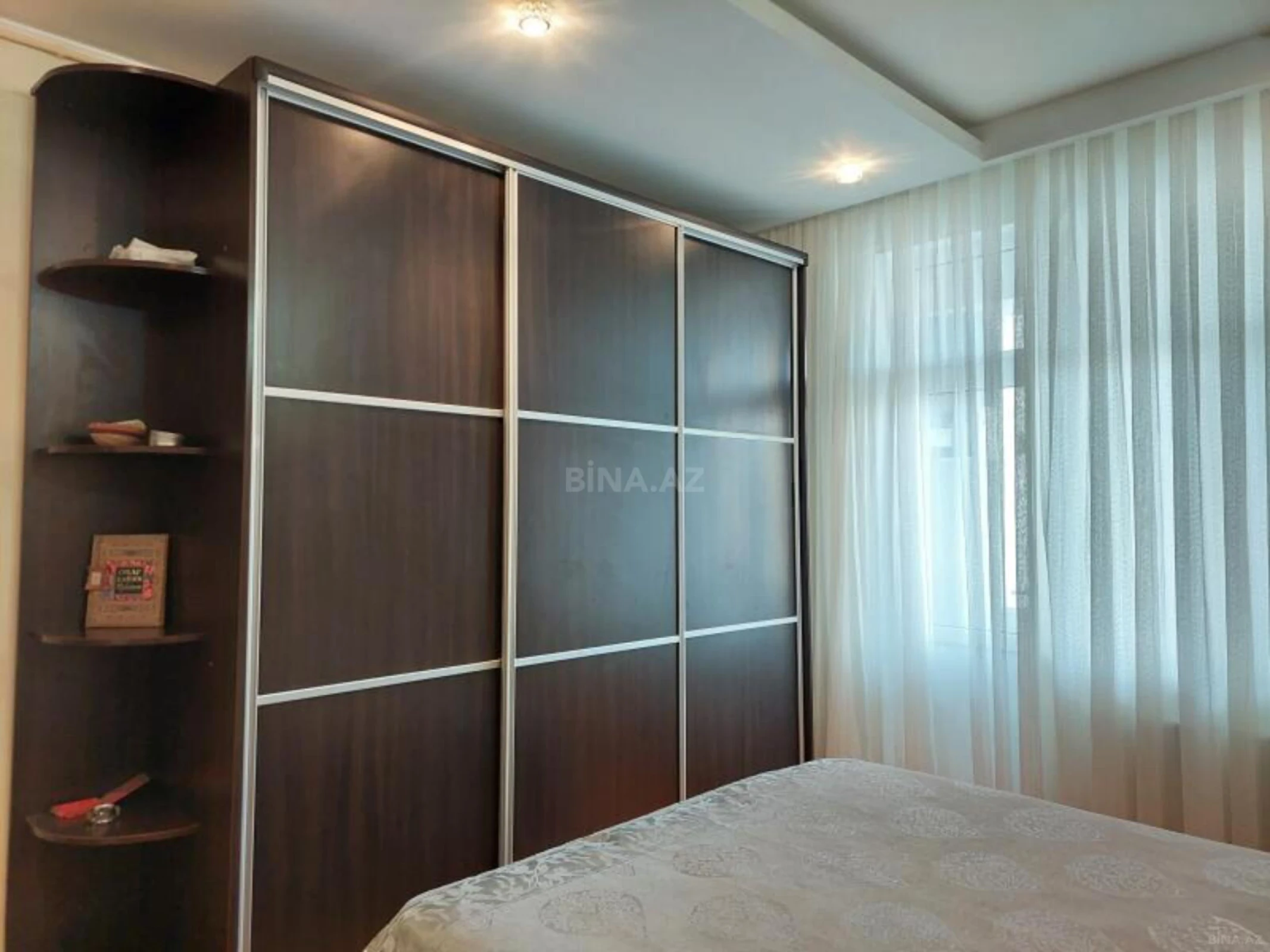 Kirayə verilir 3 otaqlı mənzil 130 m²