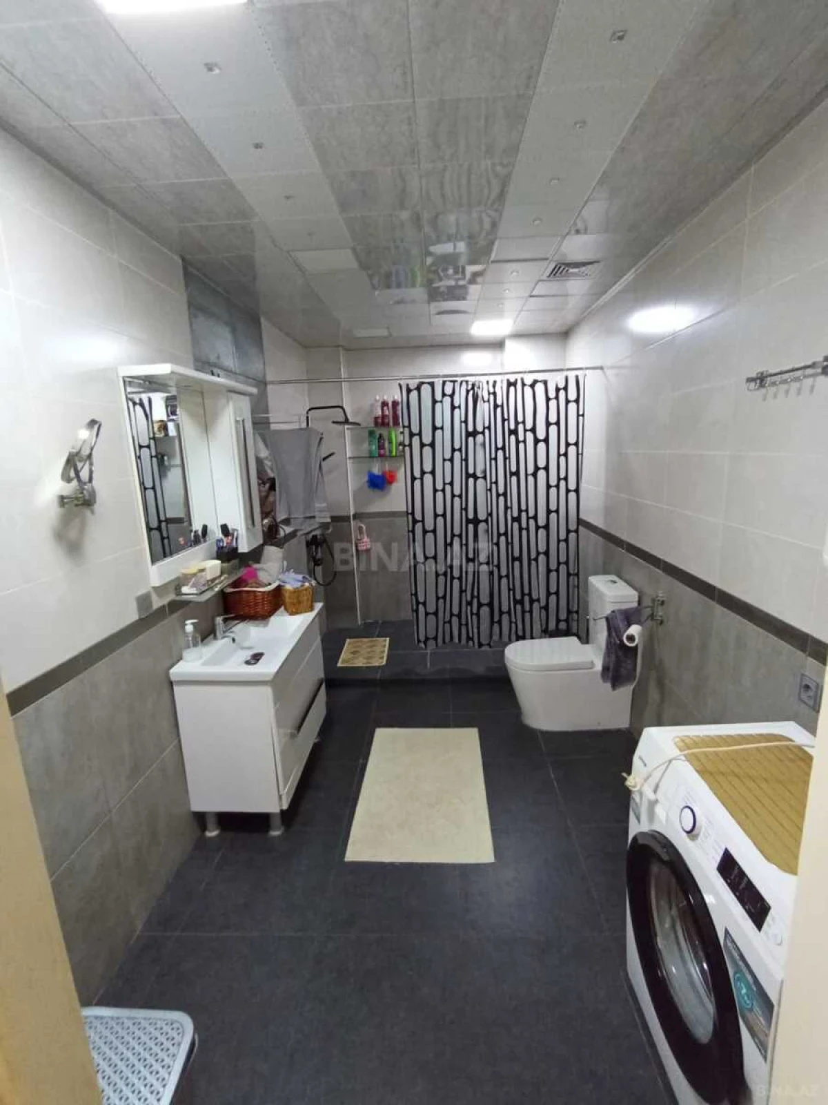 Satılır 4 otaqlı mənzil 157 m²