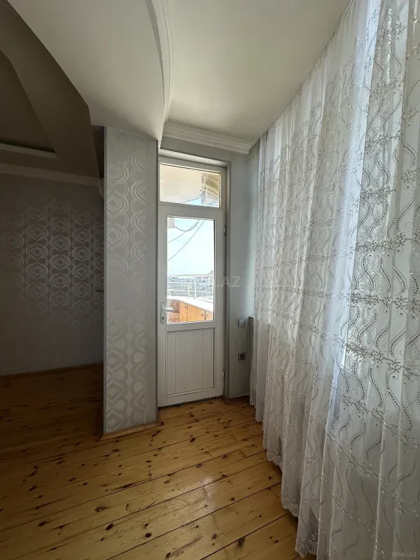 Satılır 2 otaqlı mənzil 80 m²
