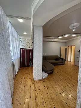 Satılır 2 otaqlı mənzil 80 m²