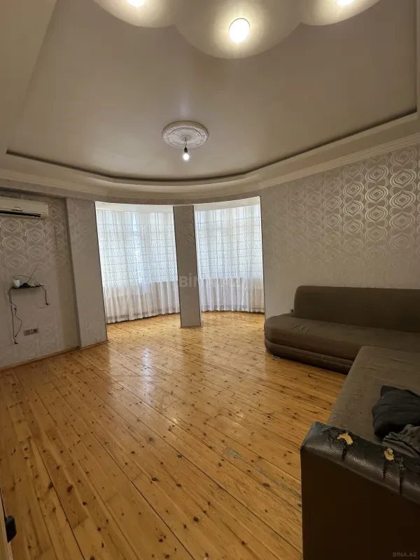 Satılır 2 otaqlı mənzil 80 m²