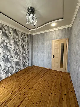 Satılır 2 otaqlı mənzil 80 m²