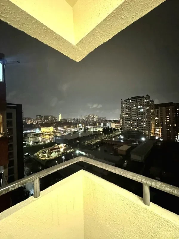 Satılır 2 otaqlı mənzil 82 m²