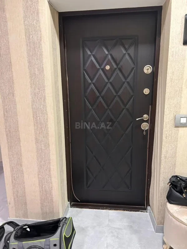 Satılır 3 otaqlı mənzil 110 m²