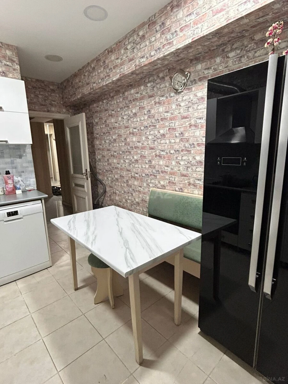 Satılır 3 otaqlı mənzil 110 m²