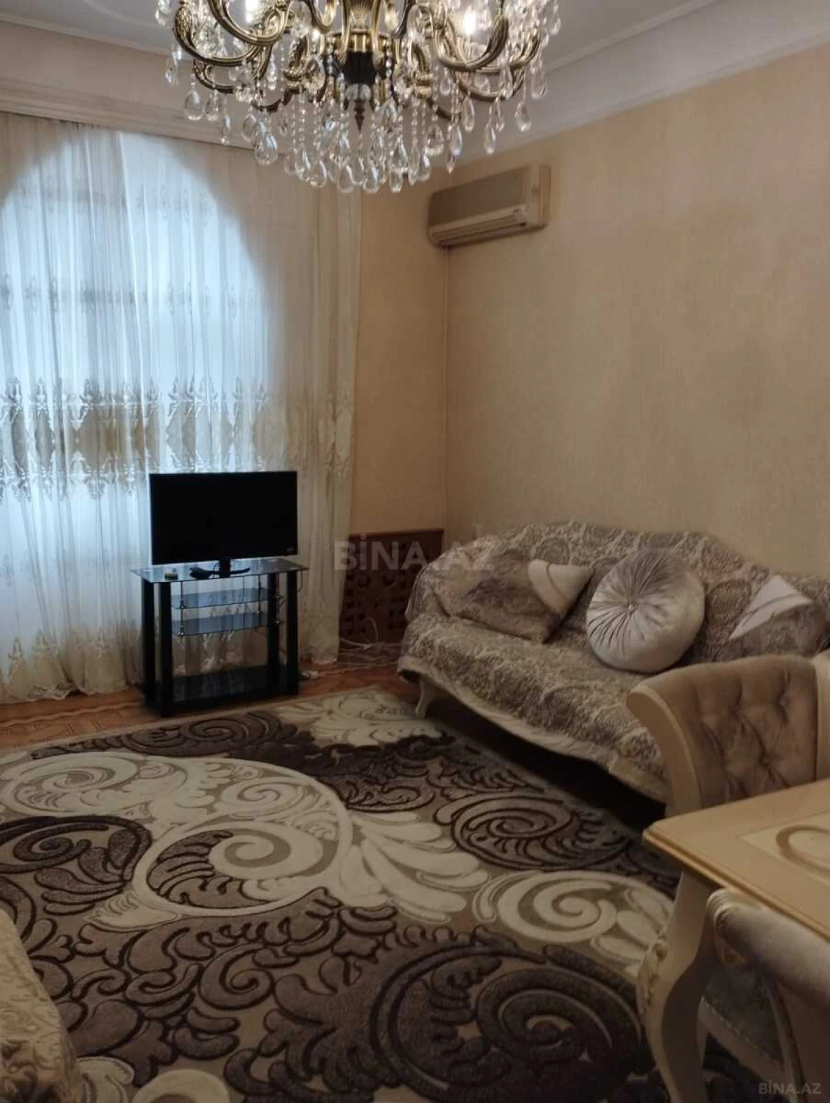 Kirayə verilir 3 otaqlı mənzil 115 m²