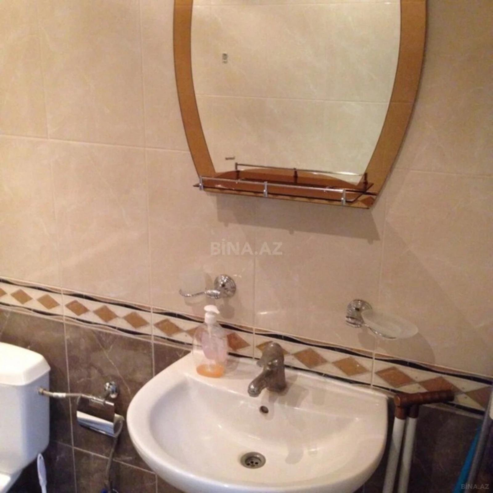 Satılır 3 otaqlı mənzil 120 m²