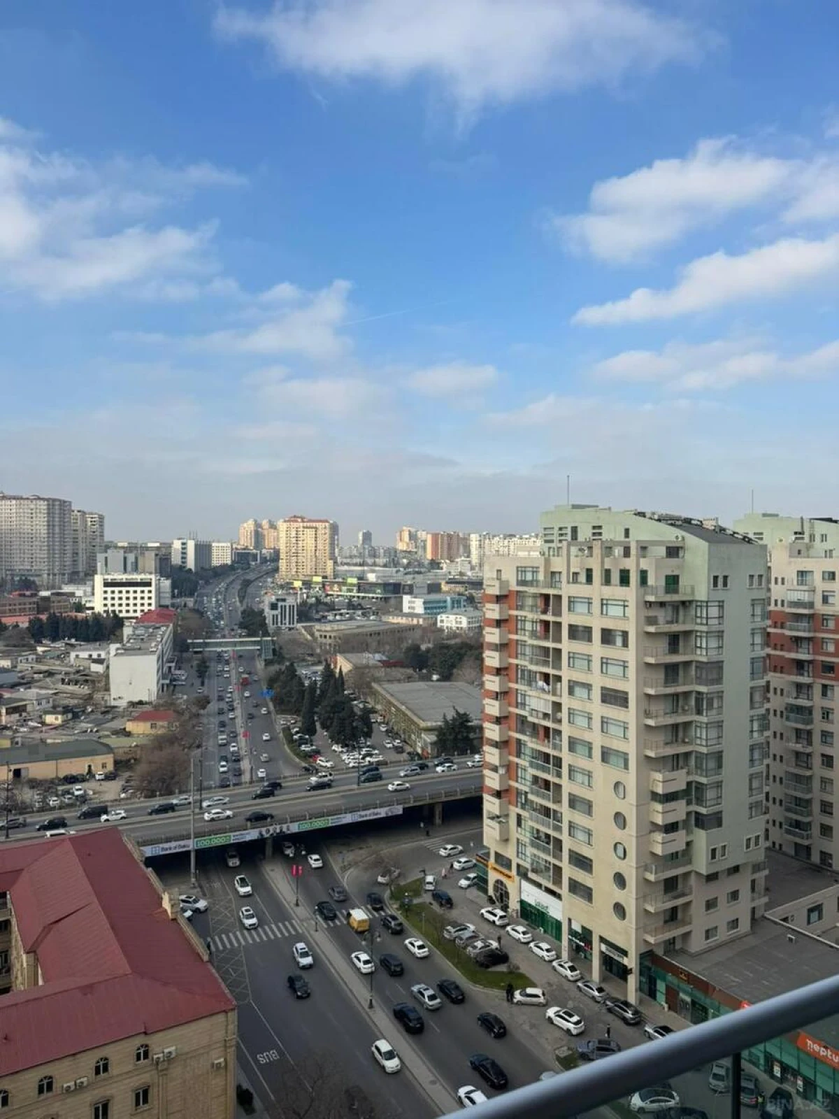 Kirayə verilir 3 otaqlı mənzil 110 m²