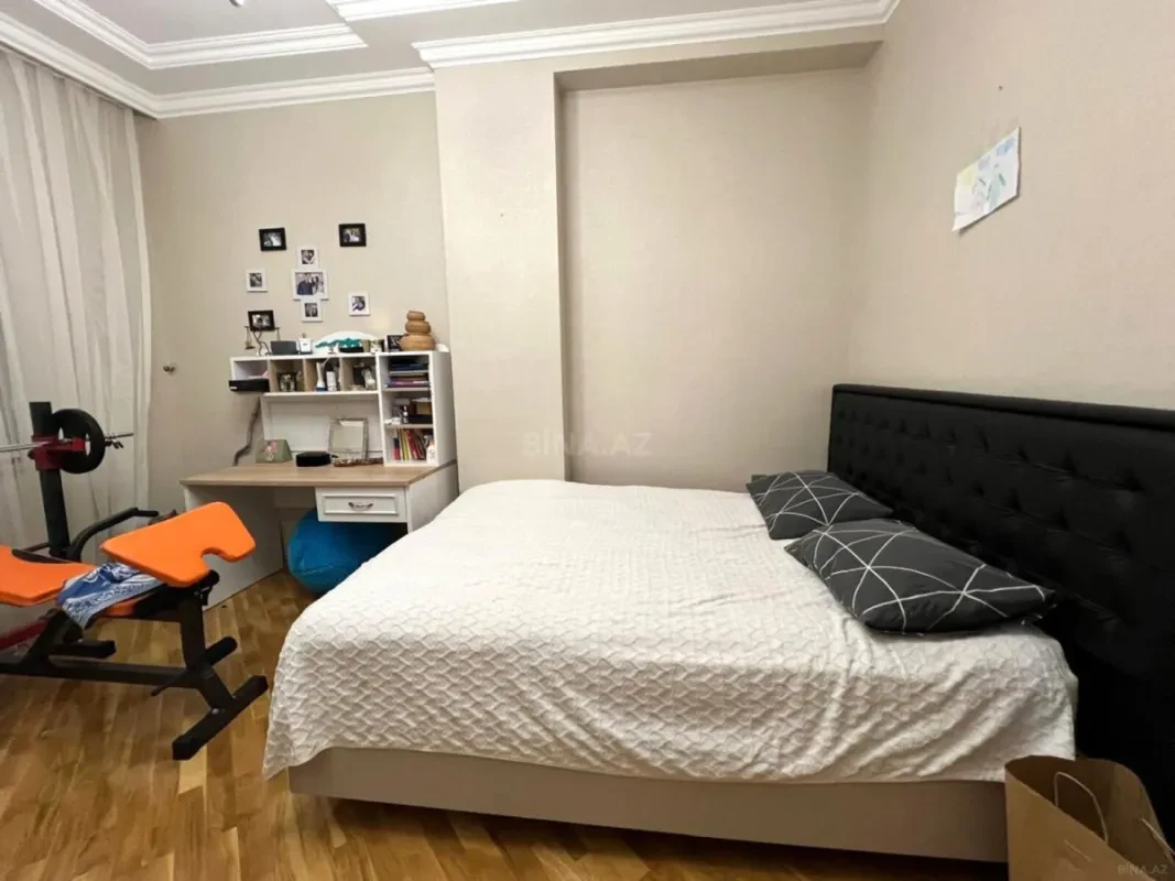 Satılır 3 otaqlı mənzil 105 m²