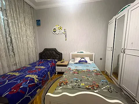 Satılır 3 otaqlı mənzil 105 m²