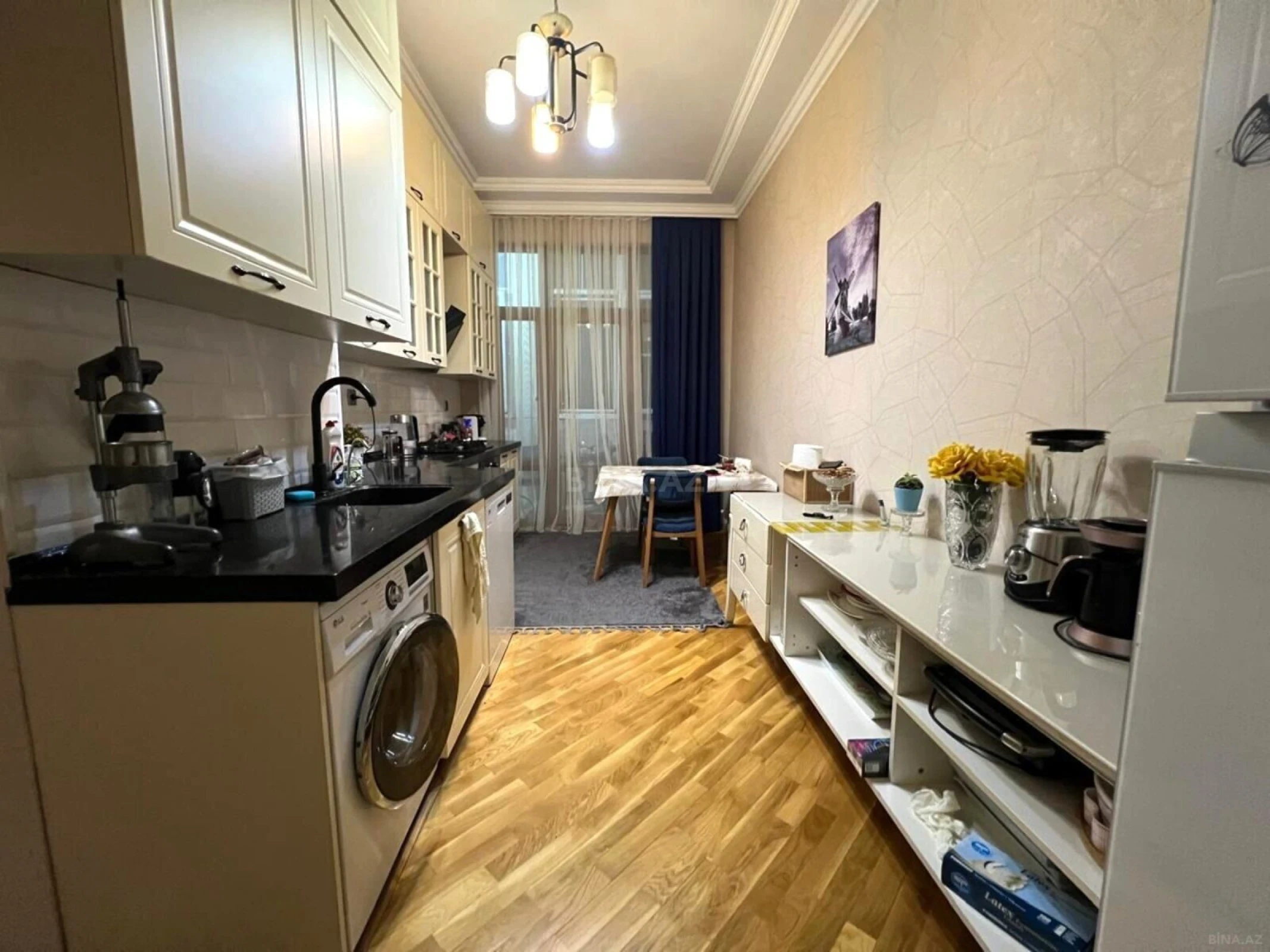 Satılır 3 otaqlı mənzil 105 m²