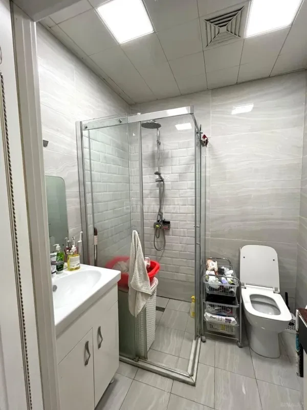 Satılır 3 otaqlı mənzil 105 m²