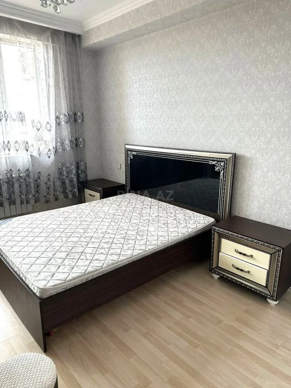 Kirayə verilir 2 otaqlı mənzil 96 m²