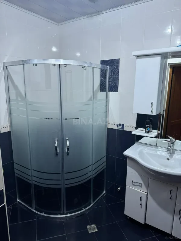 Kirayə verilir 2 otaqlı mənzil 65 m²