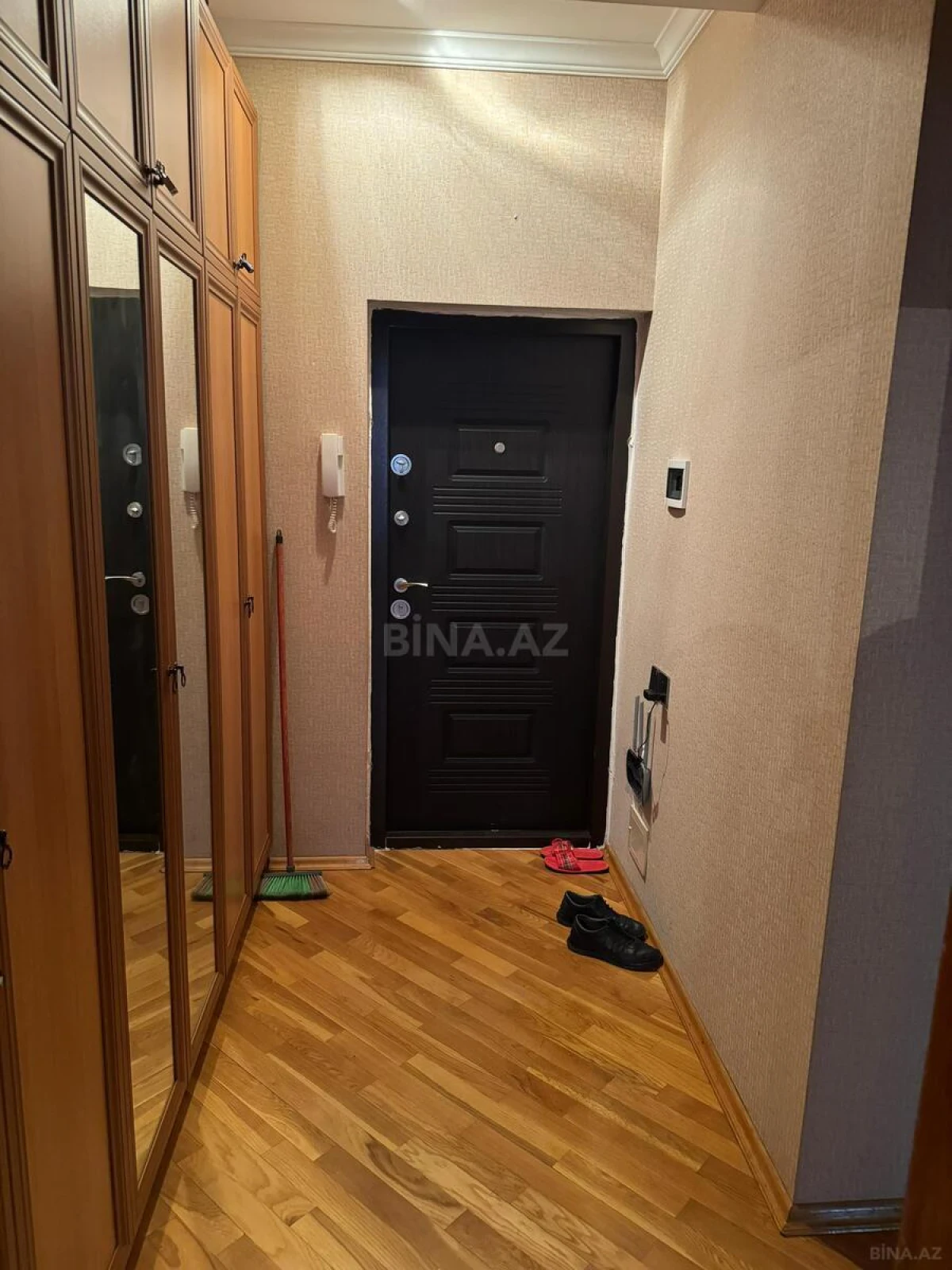 Kirayə verilir 2 otaqlı mənzil 65 m²