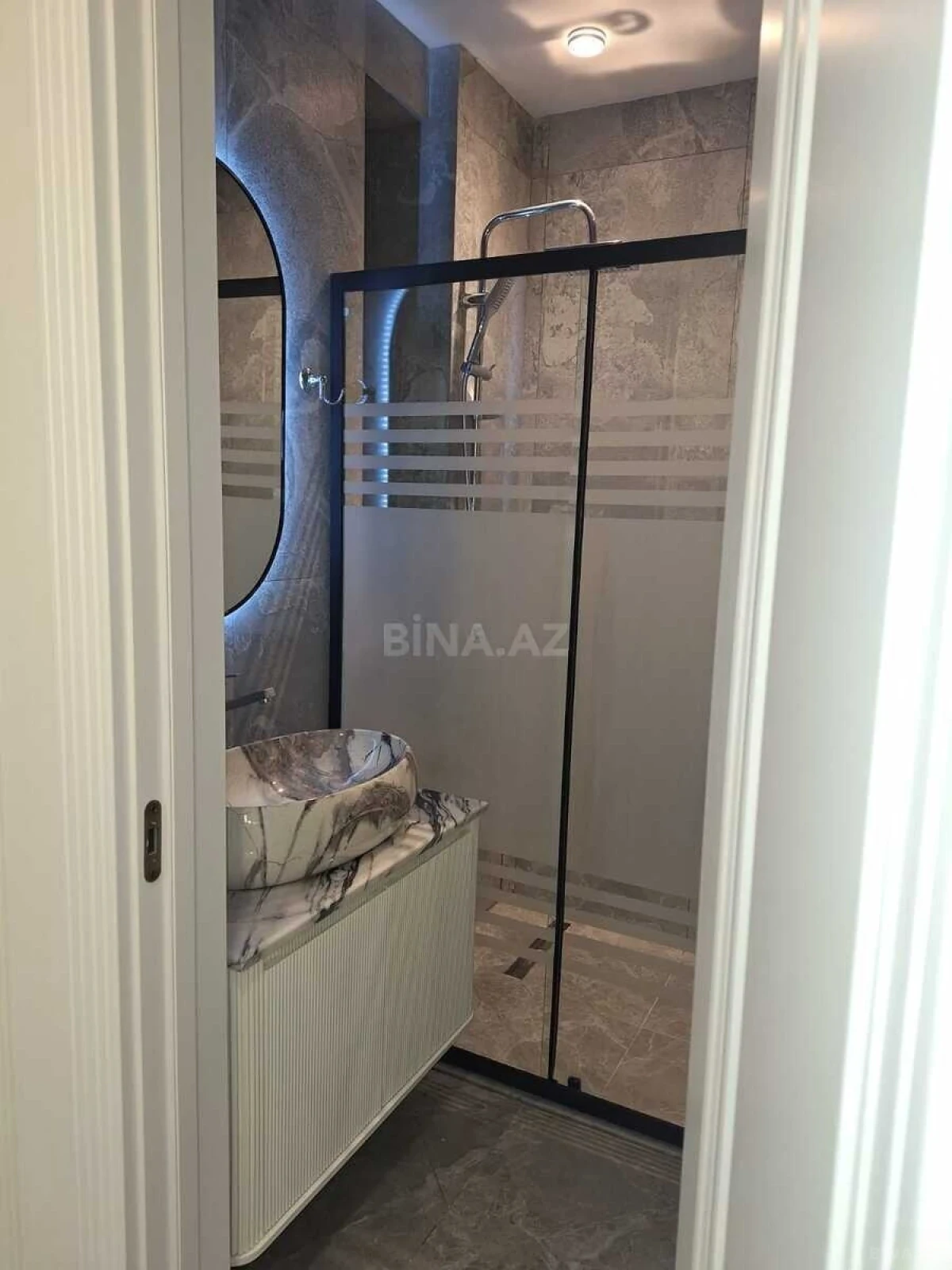 Satılır 2 otaqlı mənzil 80 m²