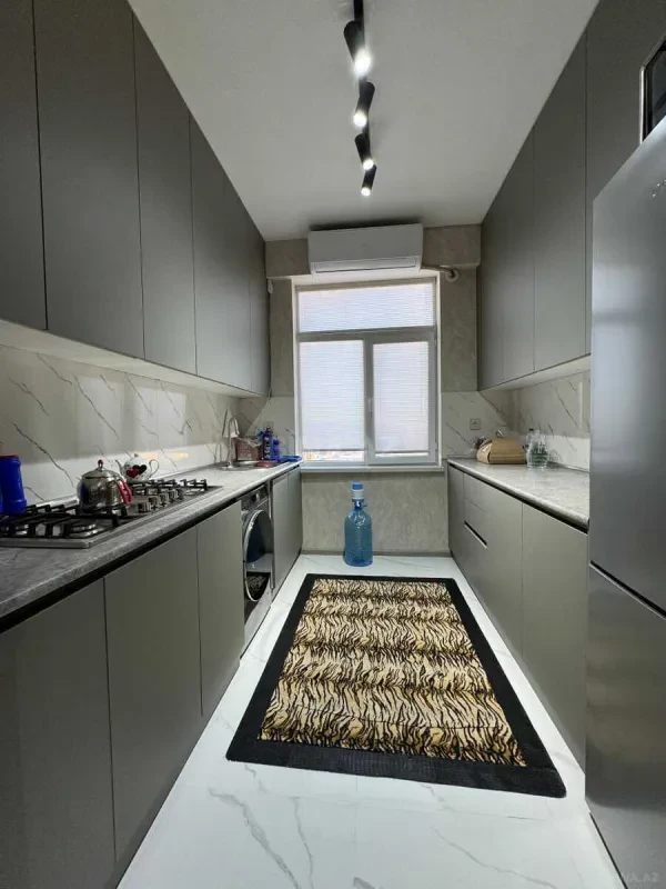 Satılır 3 otaqlı mənzil 77 m²
