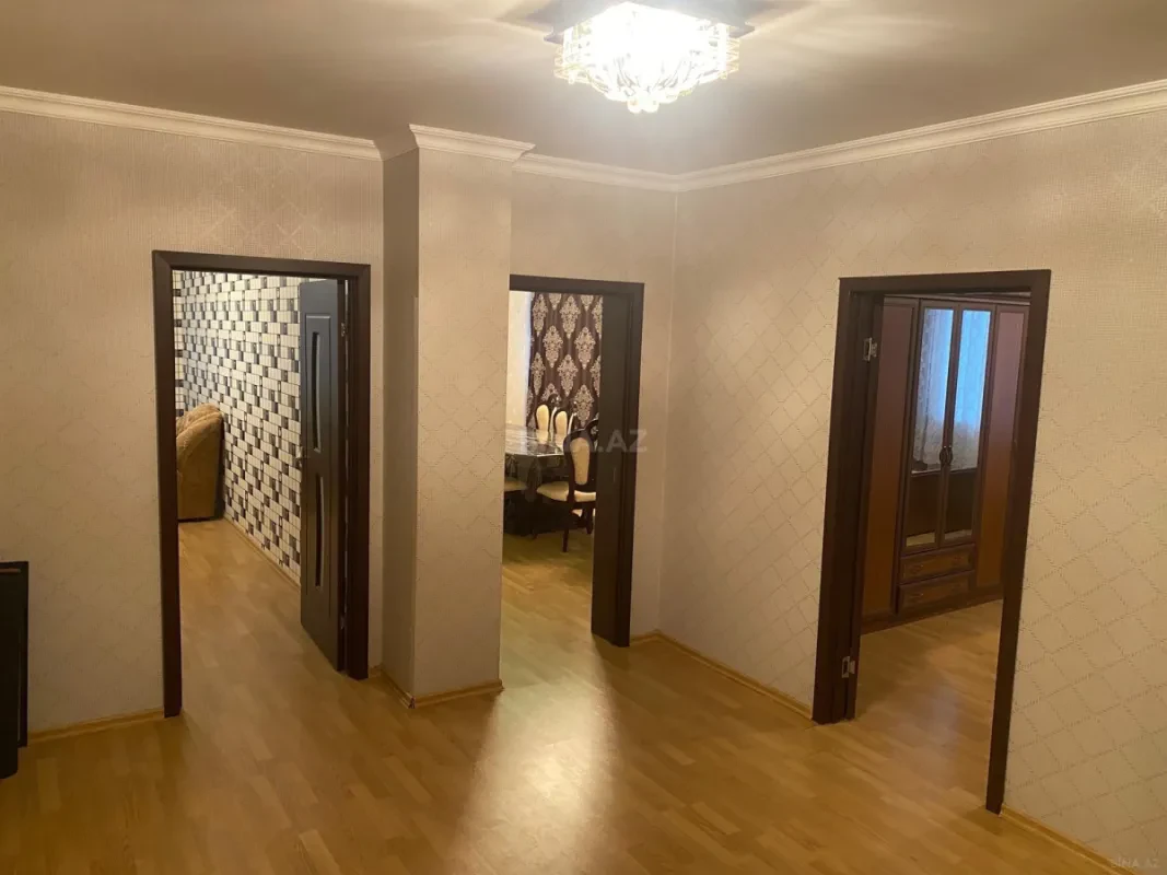 Satılır 2 otaqlı mənzil 115 m²