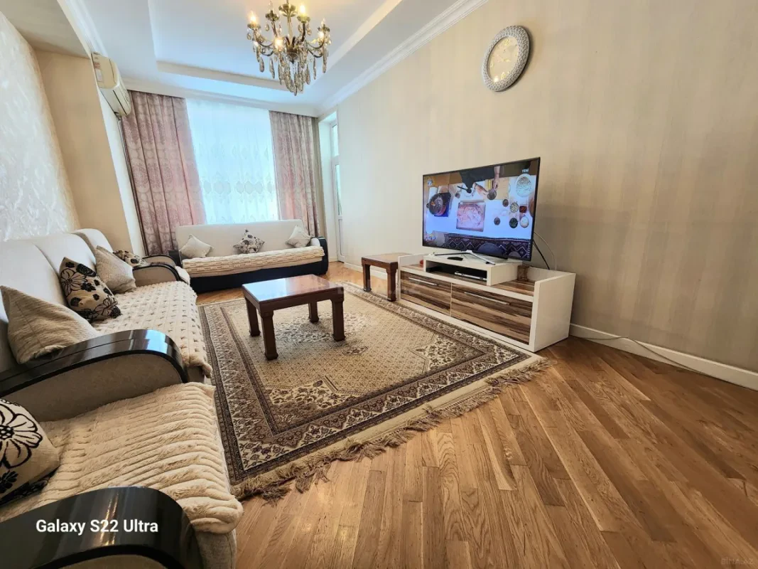 Satılır 3 otaqlı mənzil 120 m²