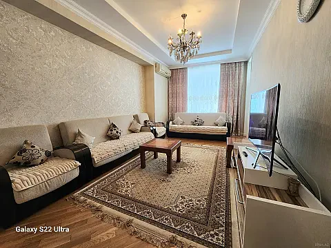 Satılır 3 otaqlı mənzil 120 m²
