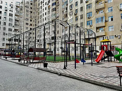 Satılır 3 otaqlı mənzil 120 m² — Bakı 3 otaq 120.00 m²