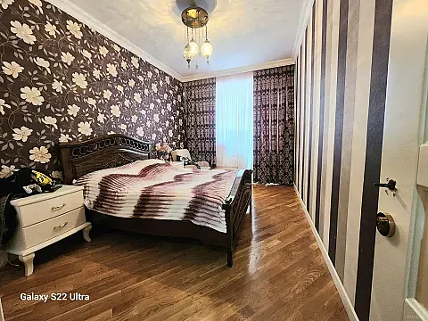 Satılır 3 otaqlı mənzil 120 m²