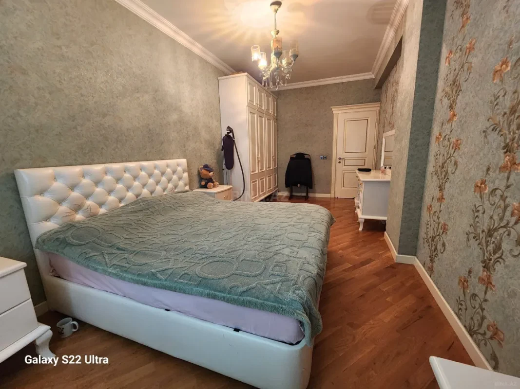 Satılır 3 otaqlı mənzil 120 m²