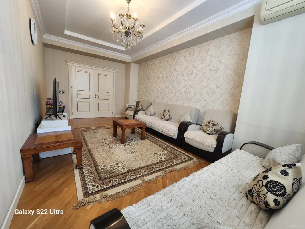 Satılır 3 otaqlı mənzil 120 m²